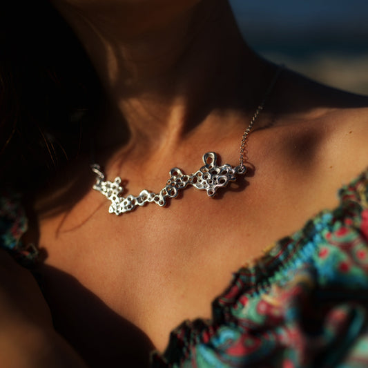 Collar statement Raíz de plata reciclada, joyería inspirada en el mar de Naturalesa