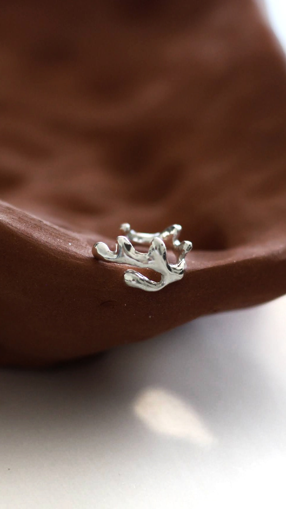 Souvenirs Verna Ear Cuff