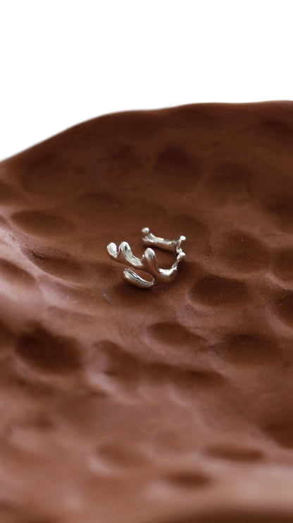 Souvenirs Verna Ear Cuff