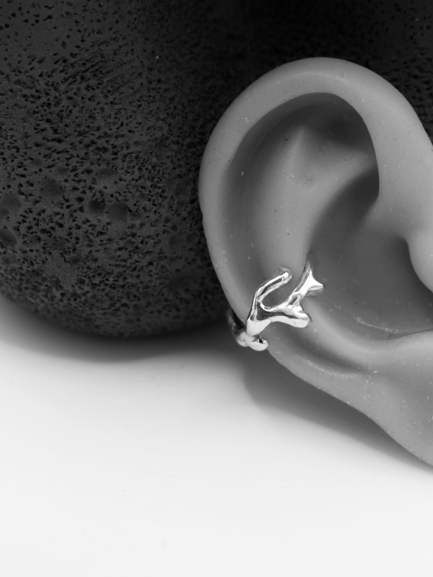 Souvenirs Verna Ear Cuff